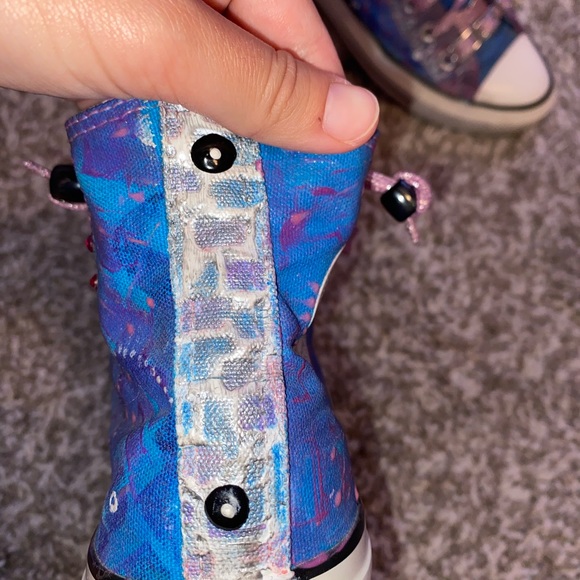 Custom hand painted High top converse - Picture 5 of 10